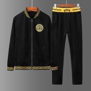 Phong cách và dễ thương lên xuống được thiết lập trong mùa thu 2019 Welsh Versace Versace Versace Strong Ally _ Versace_ Thương hiệu 2019 (lớn nhất )