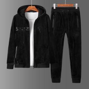 Lên và thấp hơn với bầu không khí bình thường như tọa độ mùa thu mùa thu và mùa đông Versace Versace 2019 được khuyến nghị mặc quần áo vào mùa thu và mùa đông _ Versace_ Thương hiệu giá rẻ (lớn nhất )