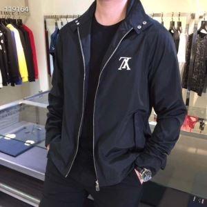 Được đề xuất vào mùa thu và mùa đông 2019 Louis Vuitton Louis Vuitton Blouson Soft và ấm áp và phong cách _ Louis Vuitton Louis Vuitton