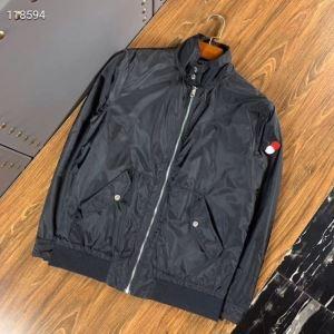 Moncler Moncler Blouson 2 Lựa chọn màu 2019 Mùa thu / mùa đông cần thiết của mùa thu và mùa đông cũng tạo ra một bầu không khí bình tĩnh _ Moncler Moncler_ Thương hiệu giá rẻ 