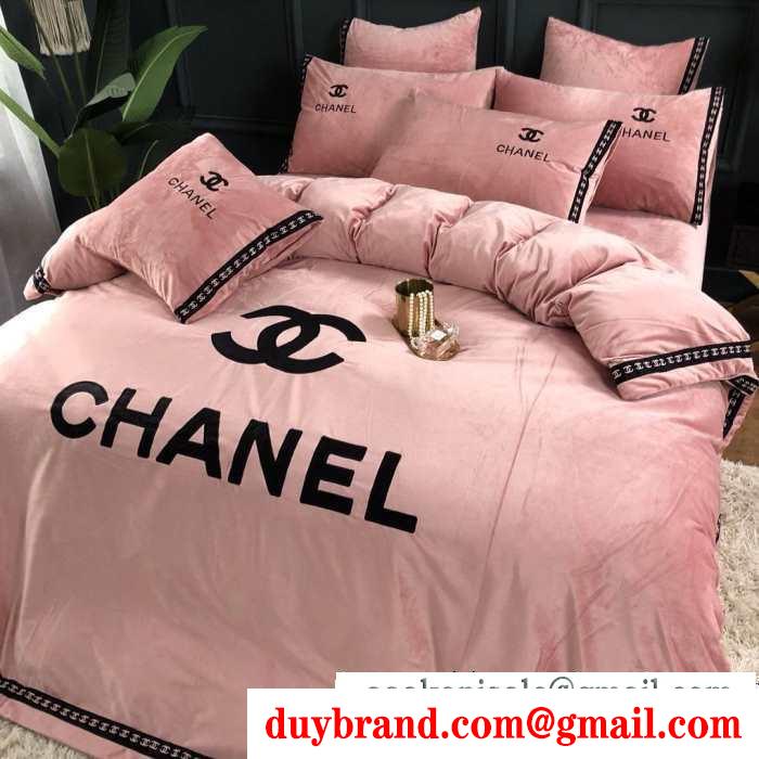 秋冬ナチュラルコーデに大活躍 2019秋冬におすすめ着こなし  chanel 寝具4点セット
