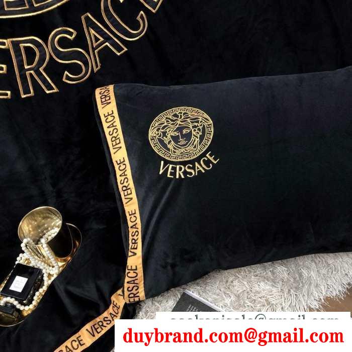 寝具4点セット ヴェルサーチ versace この冬にしたい素敵なスタイル 2019秋冬におしゃれな着こなし