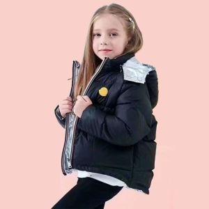 2019 Màu sắc nóng nhất là áo khoác màu moncler 2 màu xuống áo khoác cho moncler có hai mặt