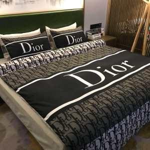 Được đề xuất vào mùa thu và mù...