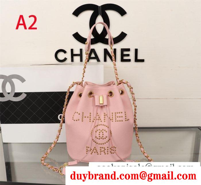 chanel 斜め掛けバッグ 3色可選 冬ムードを盛り上げる 2019秋冬におすすめ着こなし
