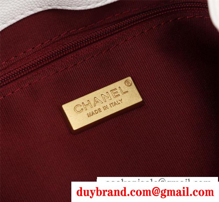  chanel 斜め掛けバッグ 3色可選 冬ムードを盛り上げる 2019秋冬におすすめ着こなし