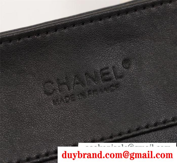 この秋におしゃれでかわいい着こなし  chanel ハンドバッグ 2色可選 2019秋冬の必需品