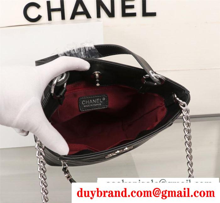 この秋におしゃれでかわいい着こなし  chanel ハンドバッグ 2色可選 2019秋冬の必需品