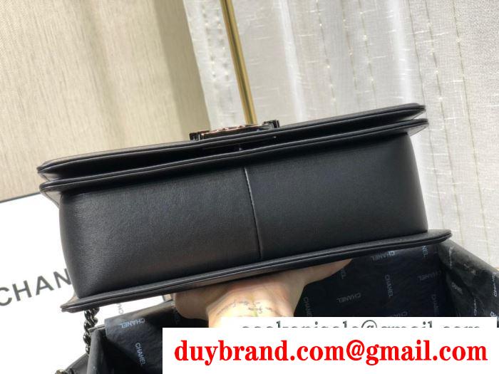 季節感溢れる秋らしいコーデ  chanel 斜め掛けバッグ 3色可選 2019秋冬におすすめ着こなし