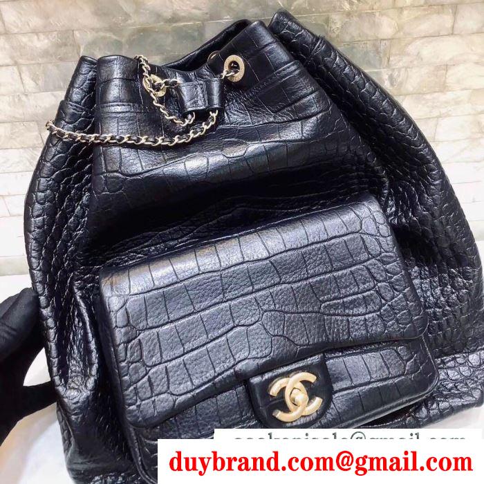 今年の秋冬のトレンドも意識  chanel リュック 3色可選 2019秋冬におすすめ着こなし