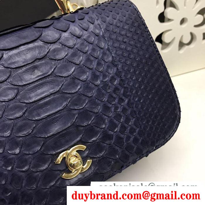 2019年秋冬最新のトレンド  chanel ハンドバッグ 4色可選 秋冬の色味が叶える華やかコーデ