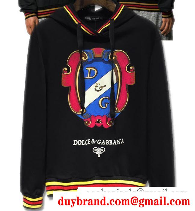 2019秋冬におしゃれな着こなし ドルチェ＆ガッバーナ 冬のコーデも上品なイメージにしてくれる Dolce&Gabbana 秋冬のコーデの強い味方 パーカー