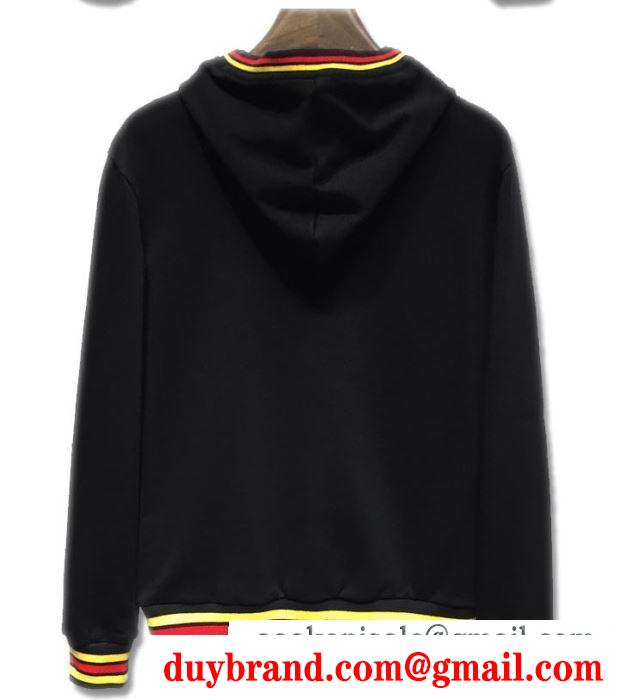 2019秋冬におしゃれな着こなし ドルチェ＆ガッバーナ 冬のコーデも上品なイメージにしてくれる Dolce&Gabbana 秋冬のコーデの強い味方 パーカー