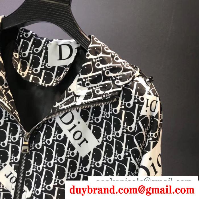 簡単にコーデをおしゃれに演出  ディオール DIOR 普段使いもオフィスもOK ハーフコート 簡単に秋冬の雰囲気を演出
