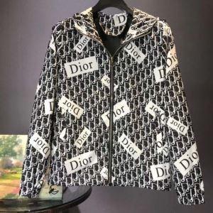 Dễ dàng phối hợp Dior Dior Dio...