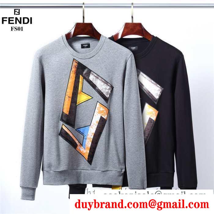 2019秋冬におすすめ着こなし フェンディ fendi プルオーバーパーカー 2色可選 街のおしゃれさんも愛用