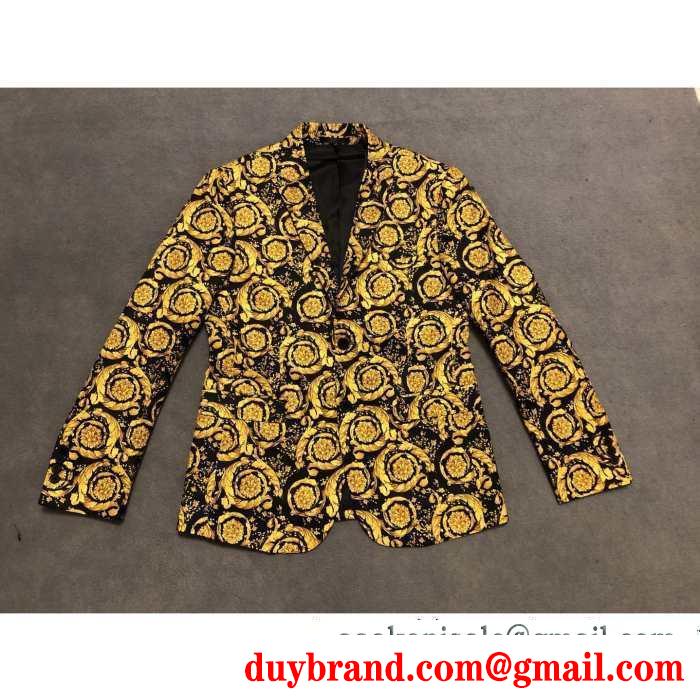 おしゃれさんにとても人気新作 オシャレな秋冬コーデスタイル versace スーツ
