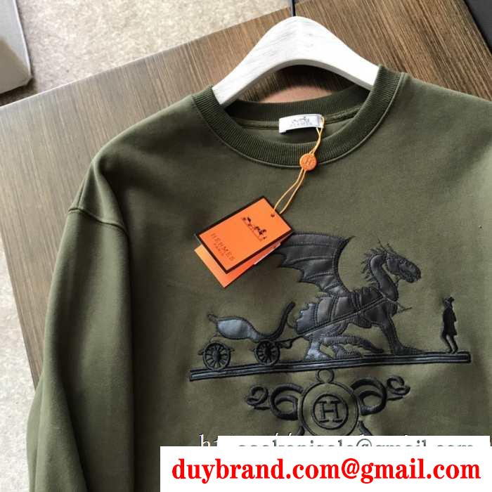 2019秋冬におすすめ着こなし エルメス hermes プルオーバーパーカー 寒い季節の王道アイテム