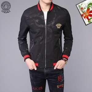 Được đề xuất vào mùa thu và mùa đông Versace Versace Blouson Blouson Fall và Winter cũng tạo ra một bầu không khí bình tĩnh _ Versace_ Thương hiệu giá rẻ (lớp lớn nhất của )