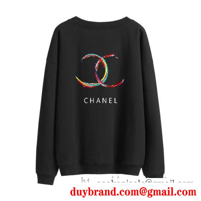 2019秋冬におすすめ着こなし 落ち着いた秋冬の雰囲気に演出  chanel プルオーバーパーカー 多色可選