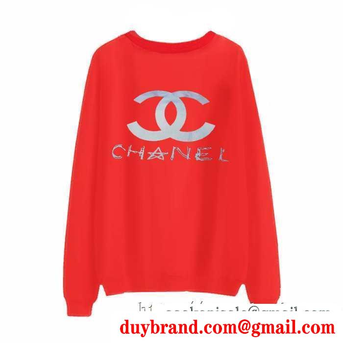 冬ファッションと相性抜群  chanel プルオーバーパーカー 多色可選 2019秋冬におしゃれな着こなし