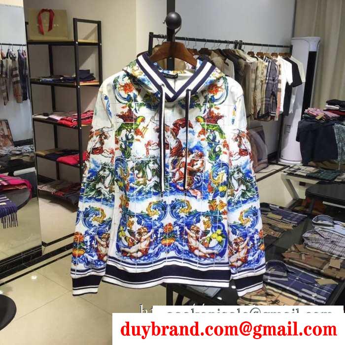 2019秋冬におすすめ着こなし ふんわりまとって暖かお洒落 ドルチェ＆ガッバーナ dolce&gabbana 上下セット