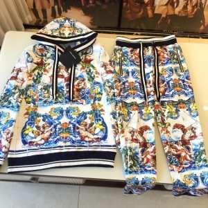 Được đề xuất vào mùa thu và mùa đông 2019 Dolce & Gabbana Dolce & Gabbana ấm áp và mùa đông 2019 _ Dolce & Gabbana Dolce & Gabbana_ Thương hiệu giá rẻ (lớn nhất )