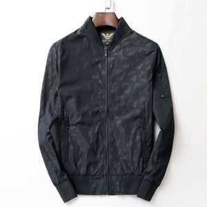 Đạo diễn vào mùa thu và mùa đông thanh lịch Armani Armani Blouson 2019 mặc quần áo phong cách vào mùa thu và mùa đông