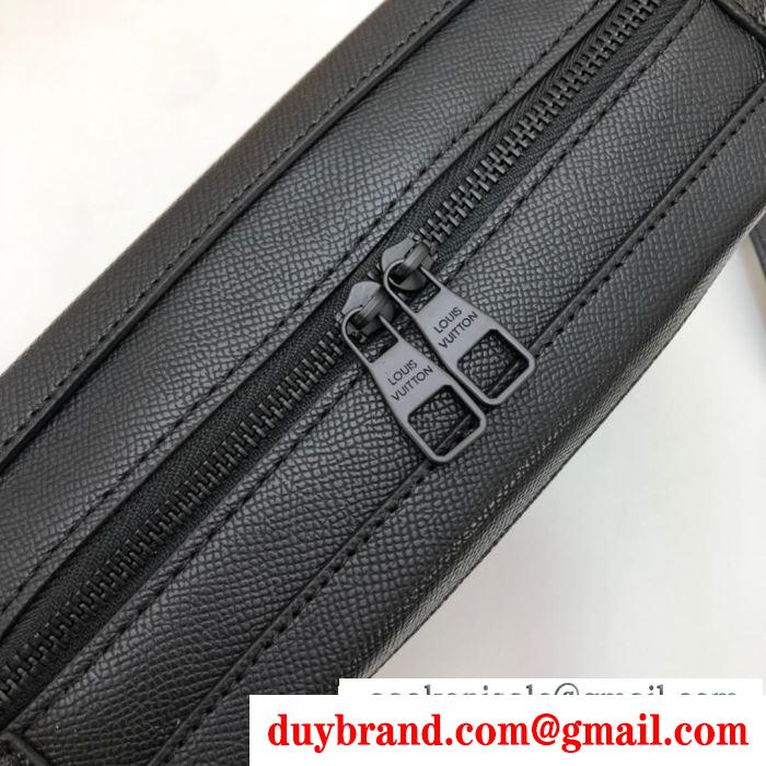 2019秋冬におしゃれな着こなし 冬ファッションと相性抜群 ルイ ヴィトン louis vuitton 斜め掛けバッグ