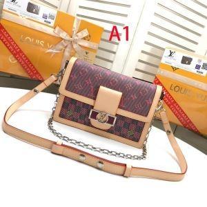 Louis Vuitton Louis Vuitton VALE TAGING TAGING TAGING 2 MÀU SẮC 2019 Trang phục thời trang vào mùa thu và mùa đông.