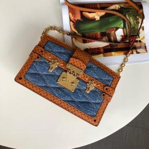 Túi đeo chéo Louis Vuitton nữ xu hướng thu đông 2019 Louis Vuitton thương hiệu giá rẻ nhất việt nam 