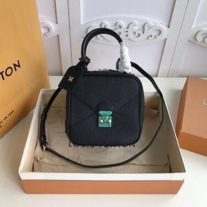 Louis Vuitton Louis Vuitton Túi xách 2 Lựa chọn màu dễ sử dụng trong xu hướng mới nhất mùa thu / mùa đông 2019 _ Louis Vuitton Louis Vuitton_ Thương hiệu giá rẻ 