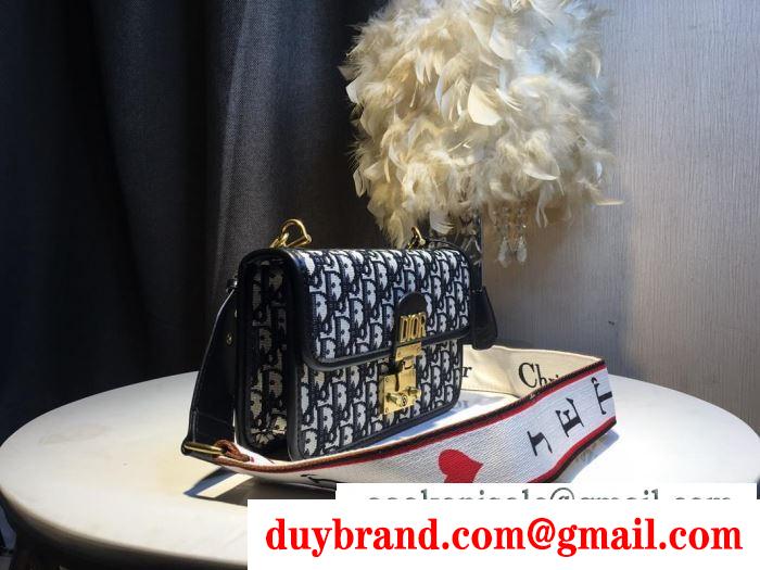 ディオール dior 斜め掛けバッグ 2019年秋冬最新のトレンド ふんわりまとって暖かお洒落