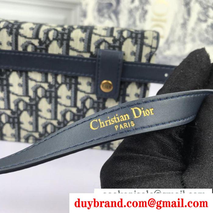 2019年秋冬最新のトレンド 冬で可愛くて楽チンな人気アイテム ディオール dior 斜め掛けバッグ