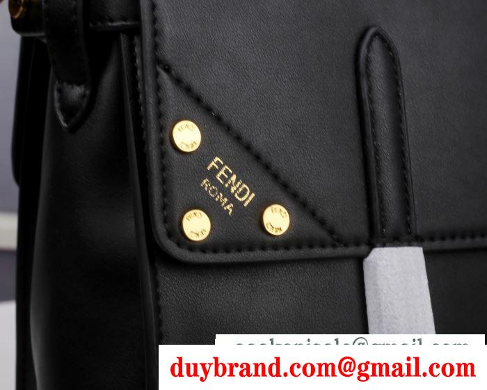 2019秋冬におしゃれな着こなしフェンディ fendi 斜め掛けバッグ 多色可選 冬ファッションの定番