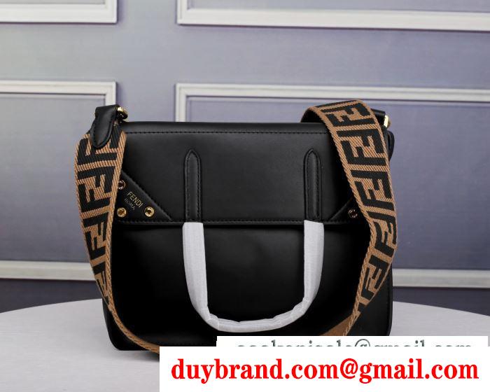 2019秋冬におしゃれな着こなしフェンディ fendi 斜め掛けバッグ 多色可選 冬ファッションの定番