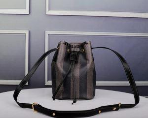 Được đề xuất vào mùa thu và mùa đông 2019 Fendi Fendi Fendi Túi treo đường chéo _ Fendi Fendi_ Thương hiệu giá rẻ (lớn nhất )