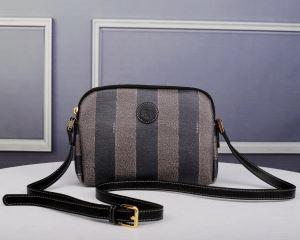 Túi treo đường chéo Fendi Fendi 2019 Xu hướng mùa thu / mùa đông dễ dàng để dễ dàng mùa thu / không khí mùa đông