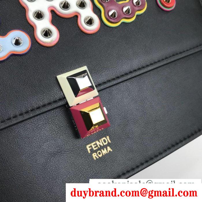 普段使いもオフィスもOK 2019秋冬におしゃれな着こなし フェンディ fendi ハンドバッグ 3色可選