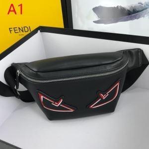 Túi vai lựa chọn 3 màu 2019 Khuyến nghị vào mùa thu và mùa đông Fendi Fendi_ Fendi Fendi_ Super -discount 
