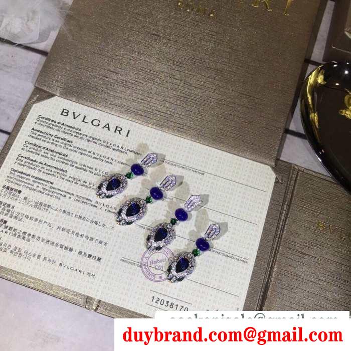 ピアス 程よい抜け感を演出 ブルガリ 冬で可愛くて楽チンな人気アイテム BVLGARI 秋冬っぽいスタイルを作り出す