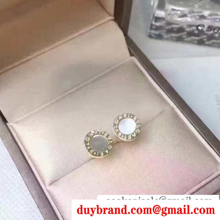ブルガリ 秋冬ナチュラルコーデに大活躍 BVLGARI おしゃれさんに近づける  ピアス  3色可選 秋冬にきちんと感も漂うはスタイリング
