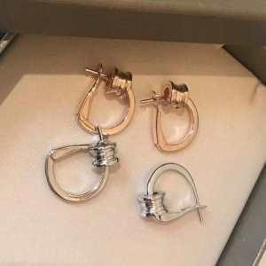 Phong cách tôi muốn trong bông tai theo phong cách mùa thu / mùa đông này hoàn hảo cho mùa thu và mùa đông 2 màu 2 màu 2 -color lựa chọn corde Bulgari bvlgari_ Bulgari bvlgari_ Thương hiệu giá rẻ (lớn nhất )