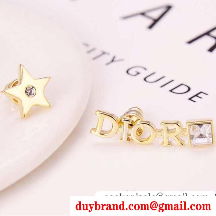 DIOR 簡単にコーデをおしゃれに演出 ディオール  落ち着いた秋冬ファッションを楽しむ  ピアス 普段使いもオフィスもOK