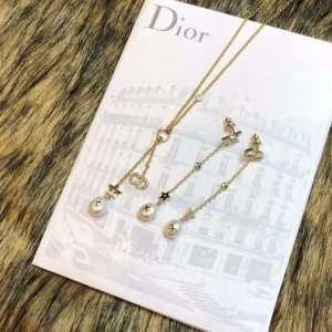 Thời trang mùa đông cổ điển Di...