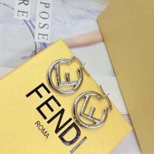 Fendi Fendi Fendi Fendi Vào mùa đông, bạn có thể ăn mặc đẹp vào mùa đông