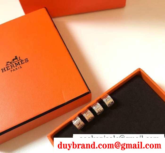 HERMES トレンドライクになりがち エルメス 2019秋冬の必需品 ピアス ナチュラルコーデに使いやすい