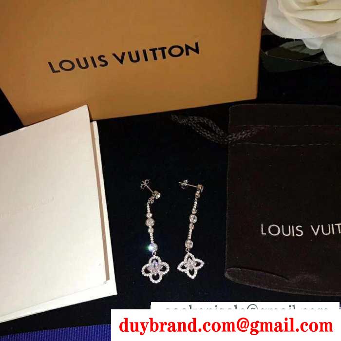 寒い季節を彩るアイテム  ルイ ヴィトン 秋めいたコーデに仕上げる  LOUIS VUITTON 簡単に秋冬の季節感をアップ ピアス