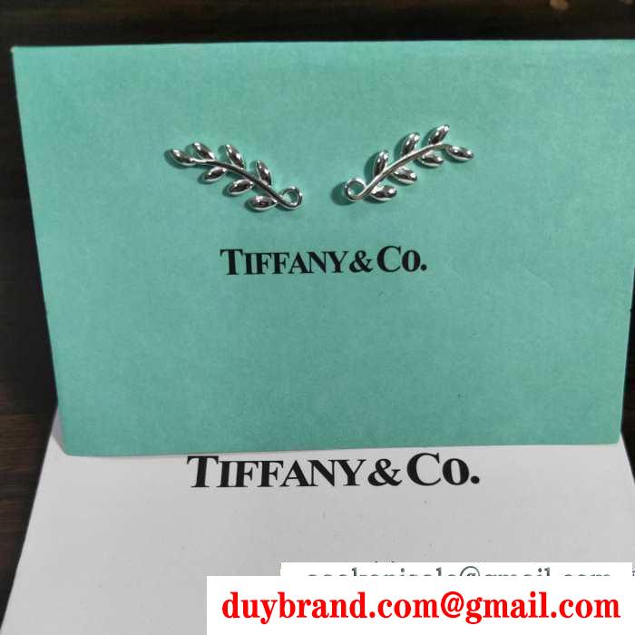 ピアス 秋冬ナチュラルコーデに大活躍 ティファニー tiffany&co 秋冬にきちんと感も漂うはスタイリング 2色可選 今回の秋冬に欲しいスタイル