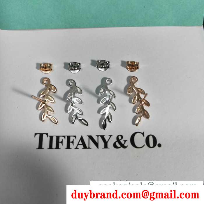 ピアス 秋冬ナチュラルコーデに大活躍 ティファニー tiffany&co 秋冬にきちんと感も漂うはスタイリング 2色可選 今回の秋冬に欲しいスタイル